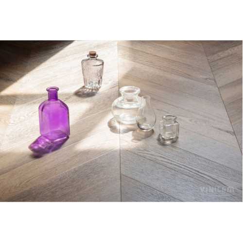 Фото Плитка ПВХ Vinilam Chevron Шампань RI153616CL4, 43 класс (1293х305х8.5 мм)