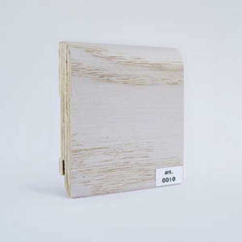 Фото Плинтус напольный шпонированный Finitura Дуб арт.010, 100*30 мм