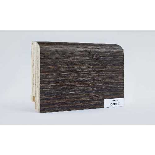 Фото Плинтус напольный шпонированный Finitura Дуб арт.023, 83*19 мм